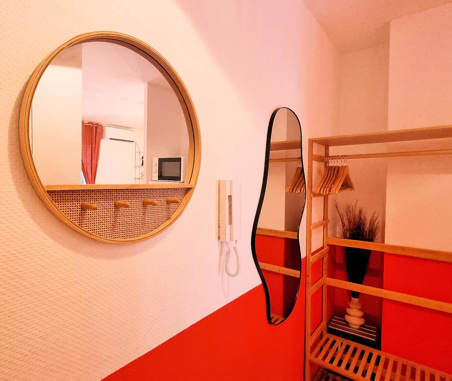 Cosy, Wi-Fi, Jardin & Parking, Jasmins Studio En Cote-D'Azur Валлорис Экстерьер фото