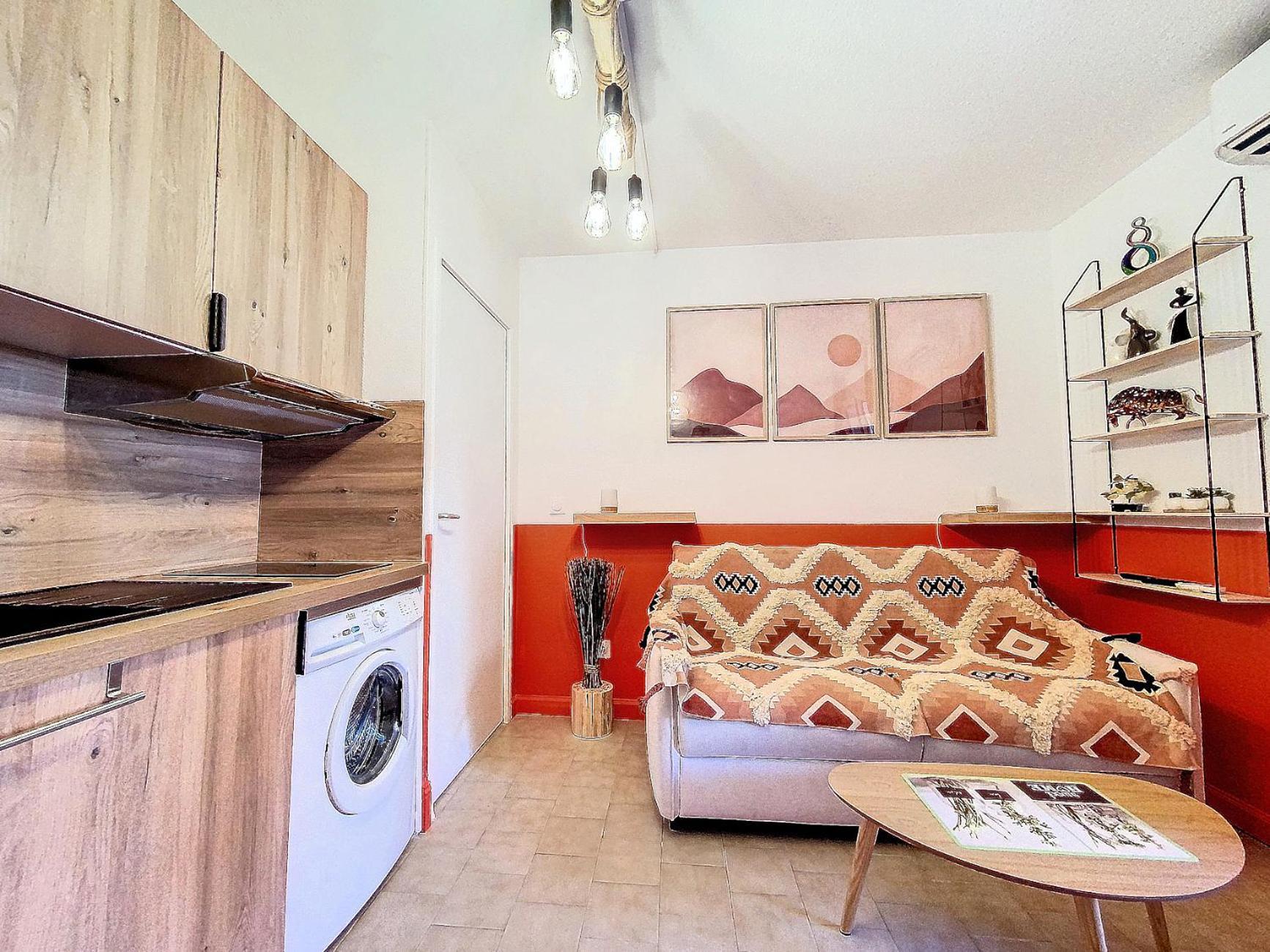 Cosy, Wi-Fi, Jardin & Parking, Jasmins Studio En Cote-D'Azur Валлорис Экстерьер фото