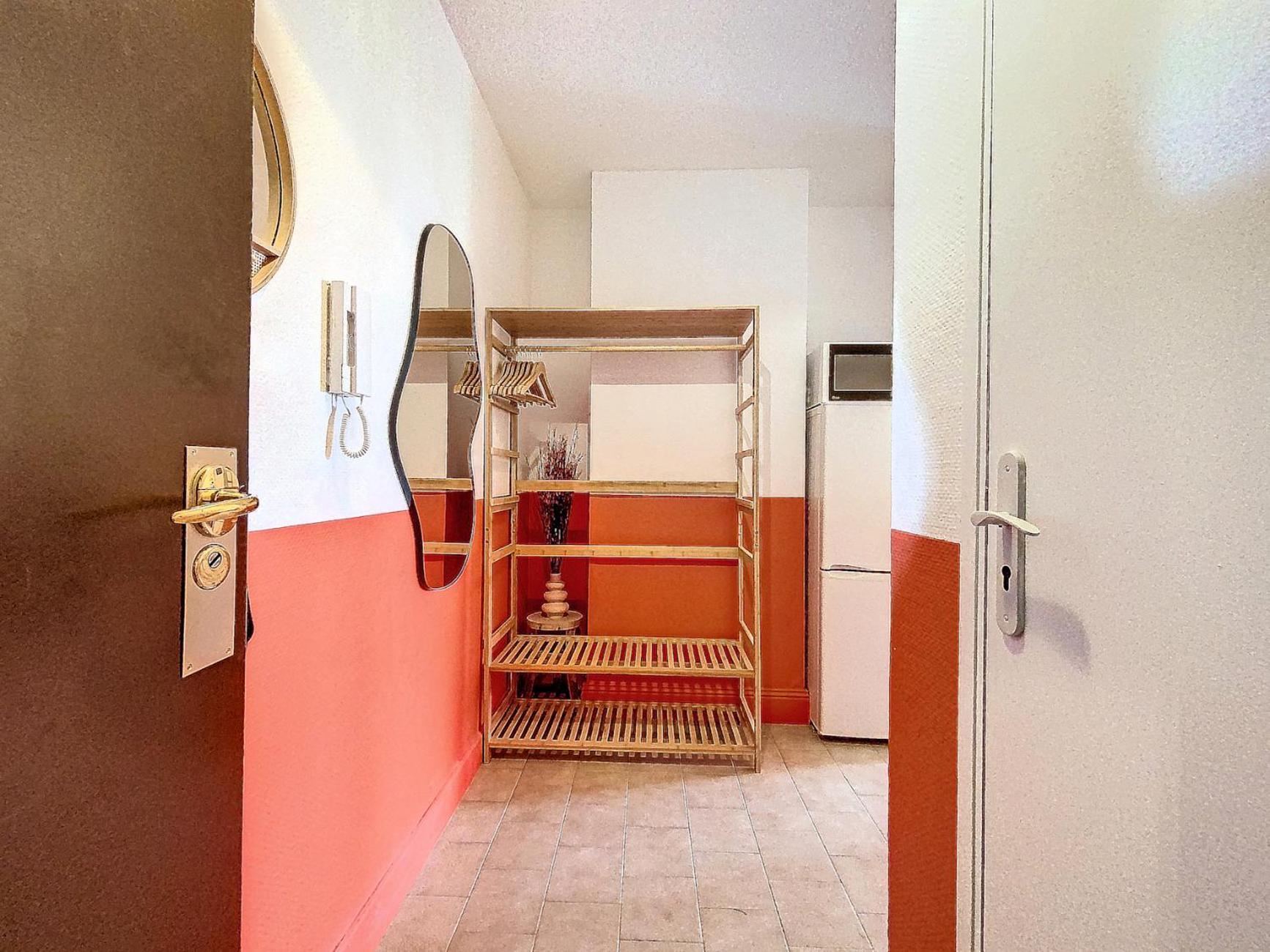 Cosy, Wi-Fi, Jardin & Parking, Jasmins Studio En Cote-D'Azur Валлорис Экстерьер фото