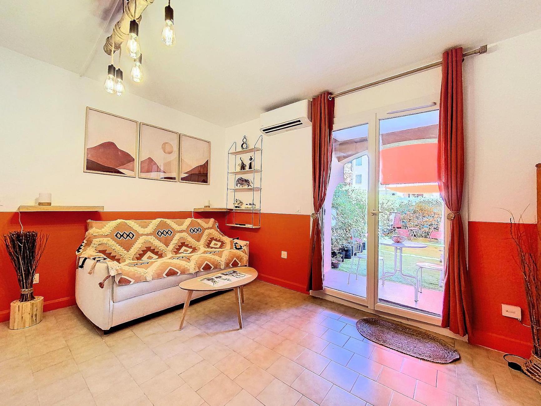 Cosy, Wi-Fi, Jardin & Parking, Jasmins Studio En Cote-D'Azur Валлорис Экстерьер фото