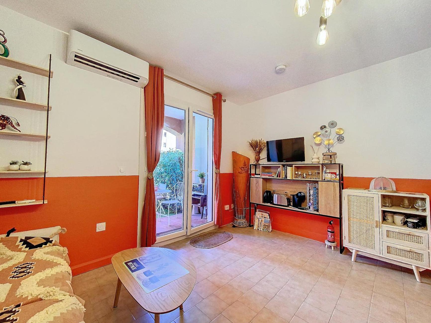 Cosy, Wi-Fi, Jardin & Parking, Jasmins Studio En Cote-D'Azur Валлорис Экстерьер фото